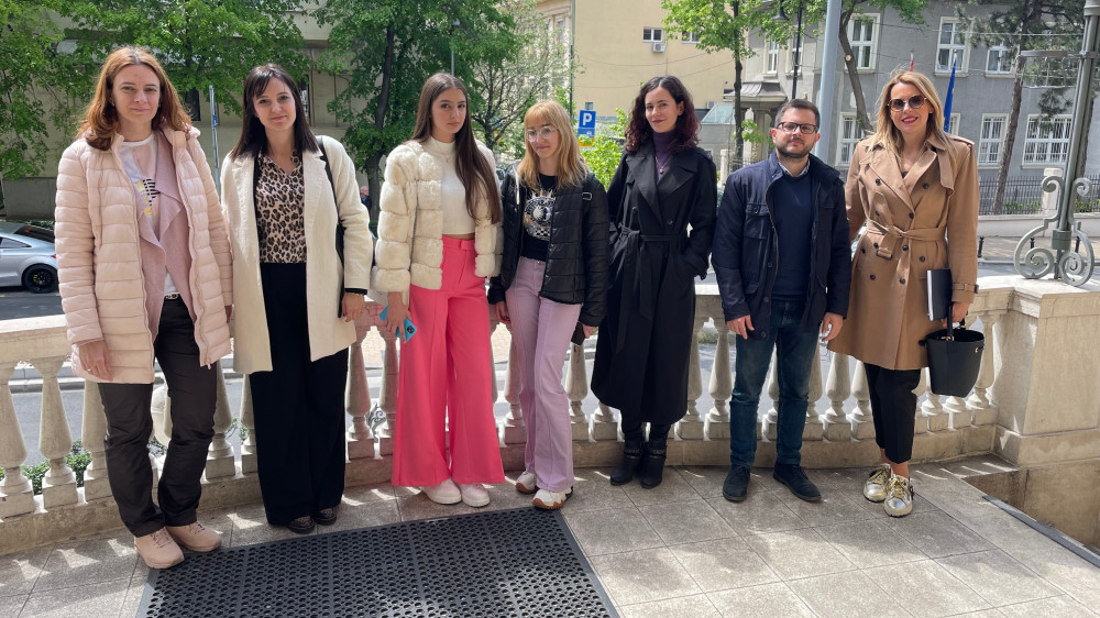 Isidora Stojanović i Tijana Zlatić predstavljaju tim Srbije na Evropskom kvizu novca u Briselu